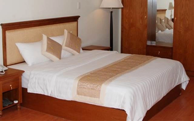 Lam Sơn Hotel