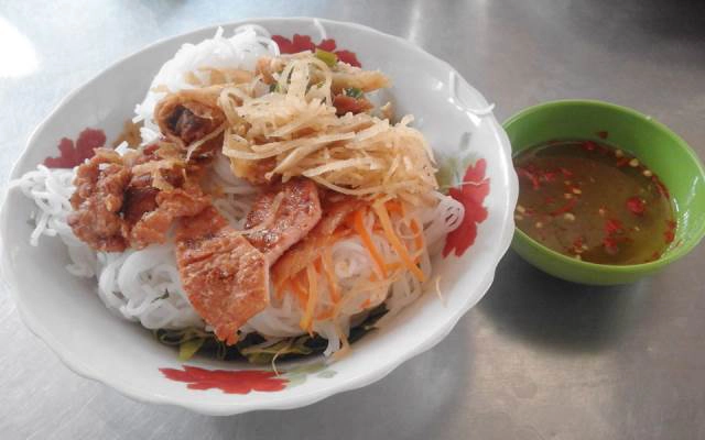 Quán Ăn Lan Anh - Cơm Tấm & Bún Thịt Nướng
