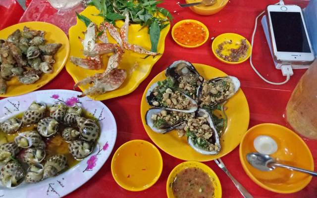 Quán Ăn Làng Ốc Phố Biển - Bình Tân