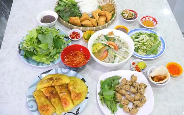 Quán Ăn Làng Việt - Ẩm Thực 3 Miền