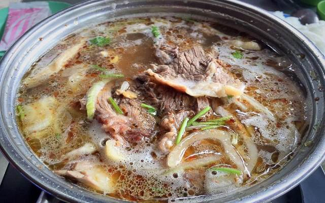 Quán Ăn Lẩu Bò Giáo Toàn