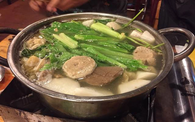Quán Ăn Lẩu Bò Khu Nhà Cháy