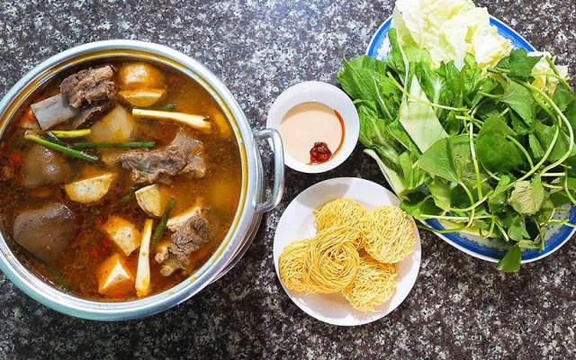 Quán Ăn Lẩu Bò Trung Đức