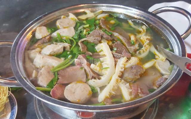 Quán Ăn Lẩu Bò Tư Công Viên