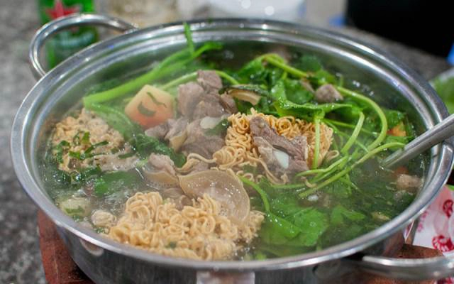 Quán Ăn Lẩu Bò Vinh Sơn