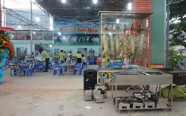 Quán Ăn Lẩu Dê Anh Ba - Hòa Bình