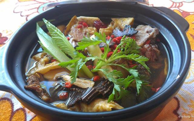 Quán Ăn Lẩu Dê Núi Ngự - Lý Phục Man