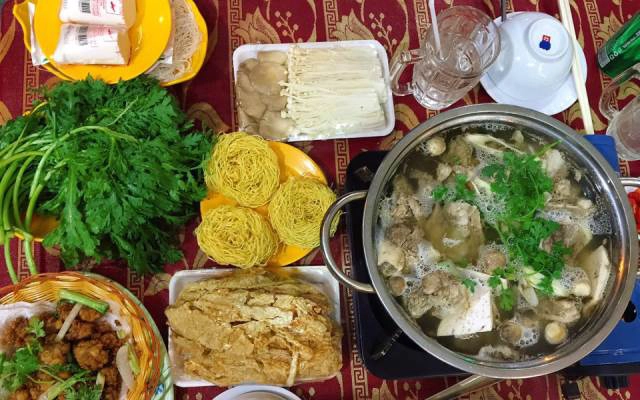 Quán Ăn Lẩu Dê Tài Ký 2 - Phan Xích Long