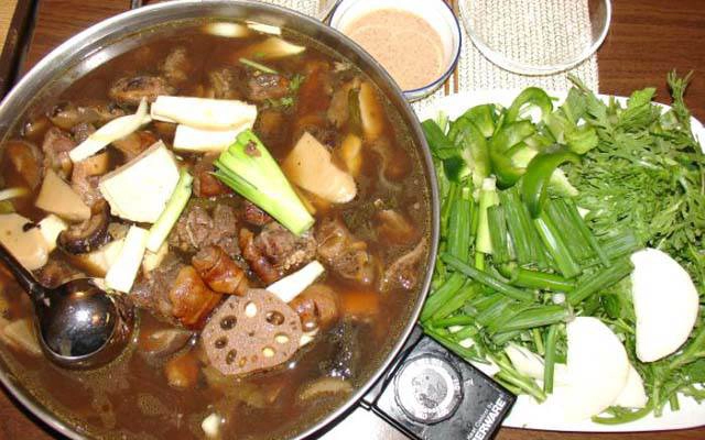 Quán Ăn Lẩu Dê Tứ Xuyên