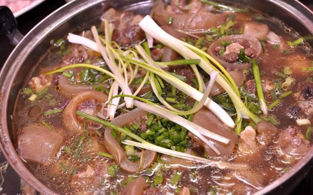 Quán Ăn Lẩu Đuôi Bò A Tài
