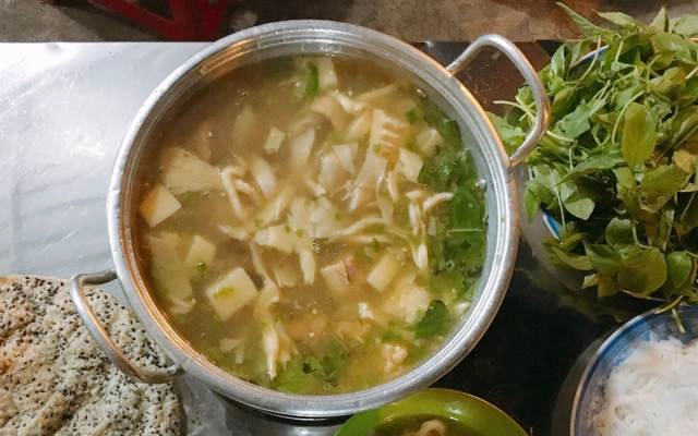 Quán Ăn Lẩu Gà Hoàng Phát
