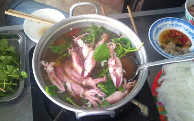 Quán Ăn Lẩu Mực Châu