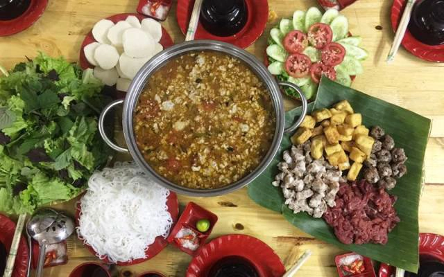 Quán Ăn Lẩu Phố Cổ