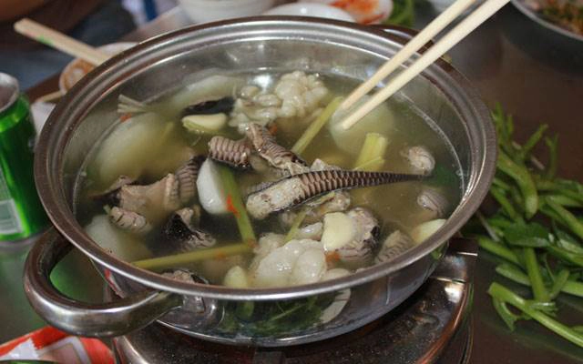 Quán Ăn Lẩu Rắn Miền Tây