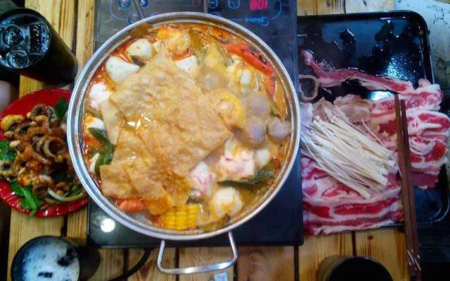 Quán Ăn Lẩu Thái Yum
