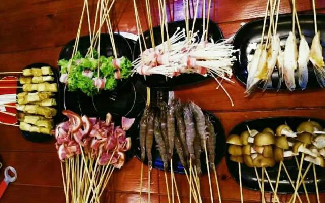 Quán Ăn Lẩu Xiên - Lẩu Xiên & Đồ Nướng
