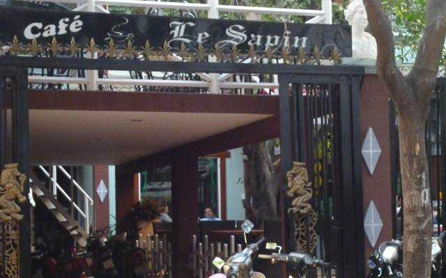 Le Sapin Cafe - Bế Văn Đàn