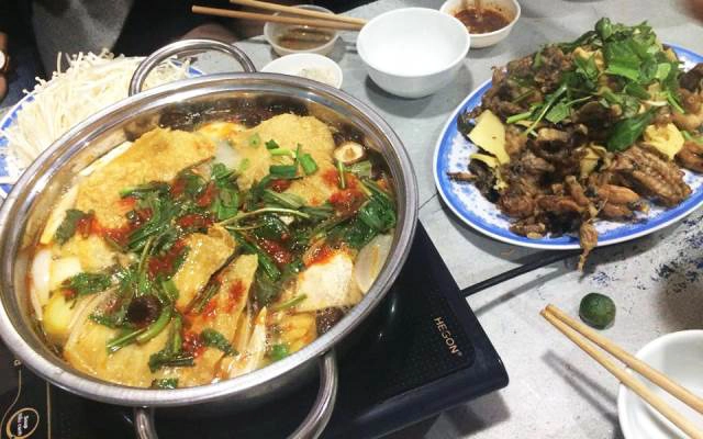 Quán Ăn Lee Tống - Lẩu Gà & Lẩu Ếch