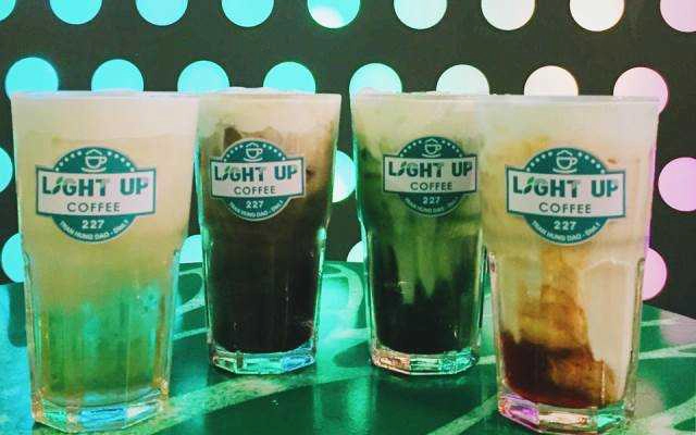 Light Up Coffee - Trần Hưng Đạo