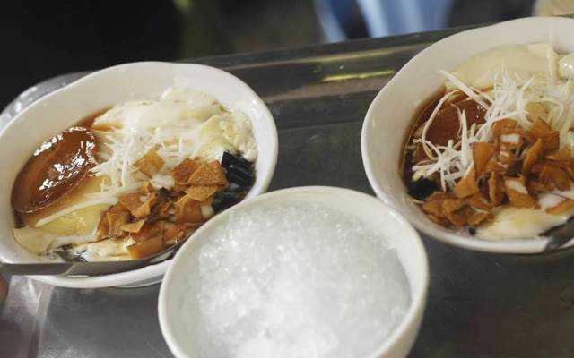 Linh Linh - Chè Sài Gòn, Tào Phớ & Ăn Vặt