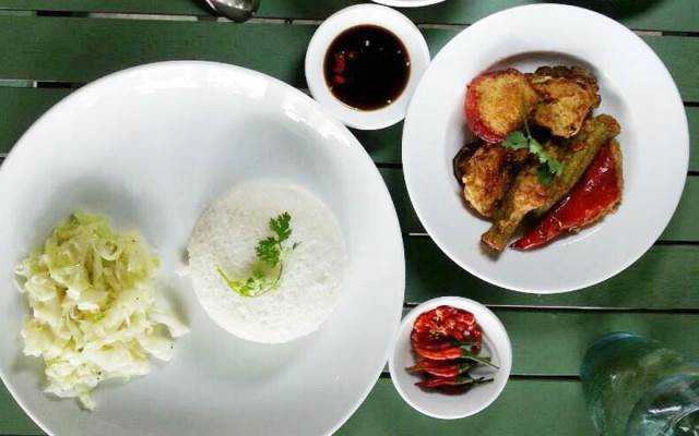 Linh Thủy - Cafe & Cơm Trưa