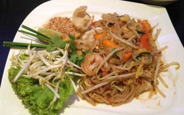 Quán Ăn Lợi Ký - Cơm, Phở & Hủ Tiếu