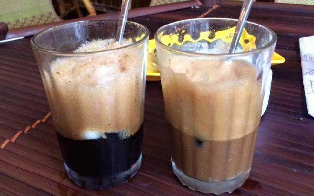 Long Biên Cafe
