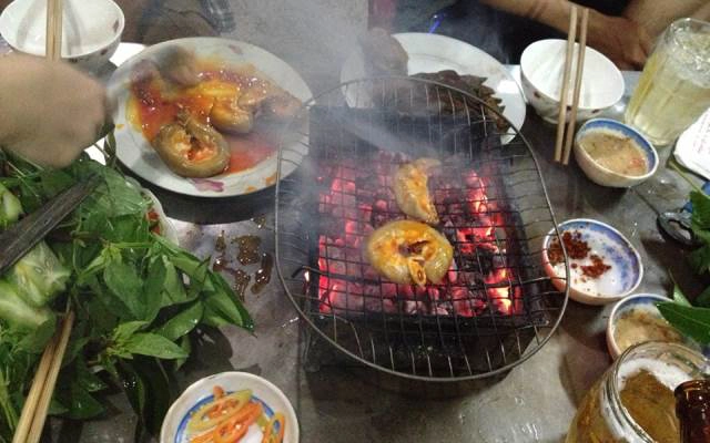 Quán Ăn Lòng Bò Nướng Chín Hậu