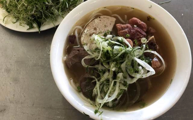 Quán Ăn Long Phú Nhi - Bún Bò & Phở