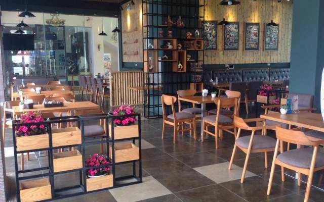 Luogo Cafe - Lê Trọng Tấn