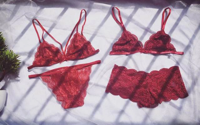Lyn. Bralette