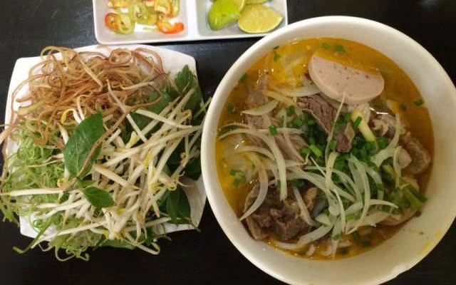 Quán Ăn Mạ Vui - Bún Bò Huế