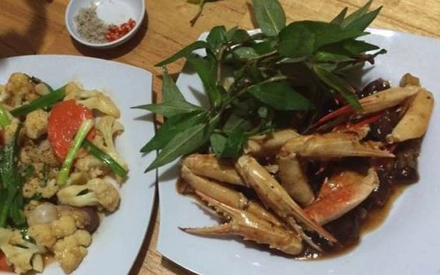Quán Ăn Mái Lá Quán - Phan Văn Đối