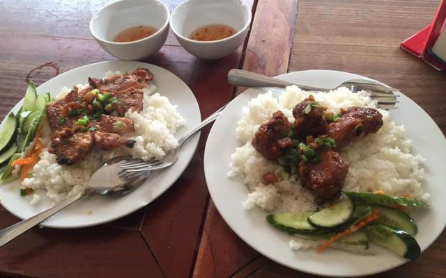 Quán Ăn Mai Lan - Phở Bò & Cơm Tám