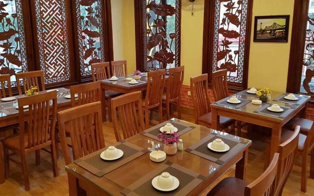 Nhà Hàng Mái Ngói Xưa - Đặc Sản Dân Tộc
