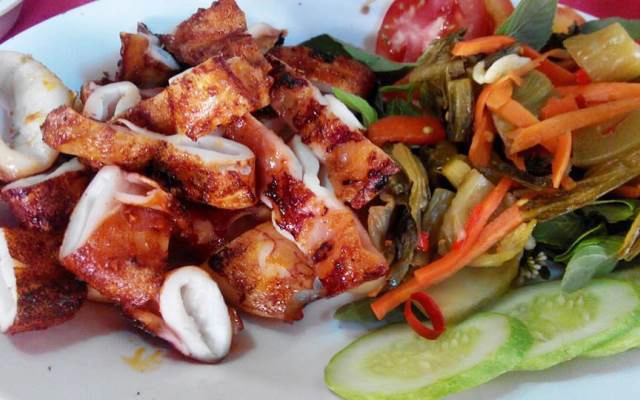 Quán Ăn Mẹt Quán - Nguyễn Hoàng