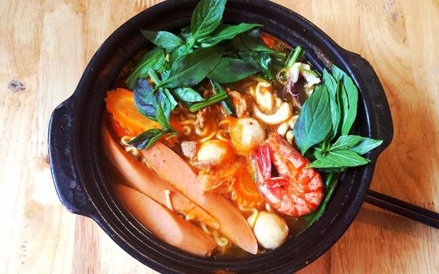 Quán Ăn Mì Cay NAGA - Lê Trọng Tấn