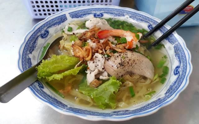 Quán Ăn Mì Chấn Phong