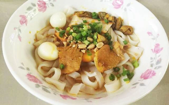 Quán Ăn Mì Quảng 3 Anh Em - Cách Mạng Tháng 8