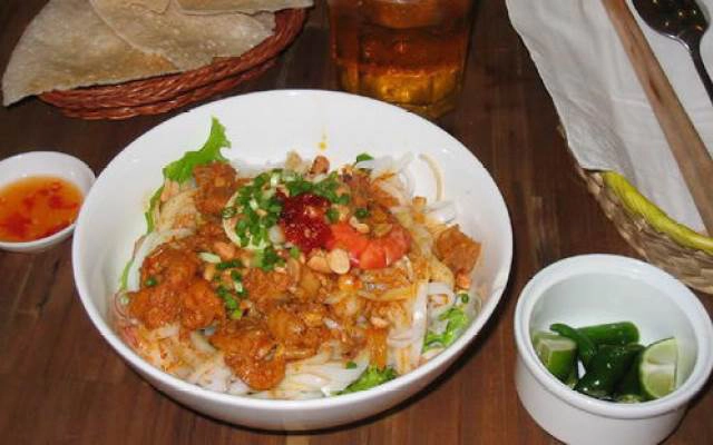 Quán Ăn Mì Quảng Ngon - Huỳnh Tấn Phát
