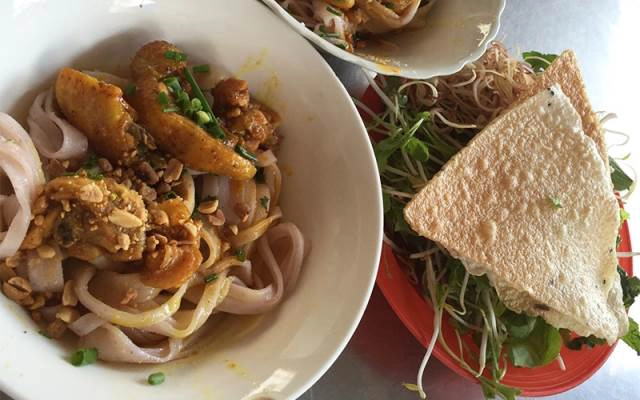 Quán Ăn Mì Quảng Vinh