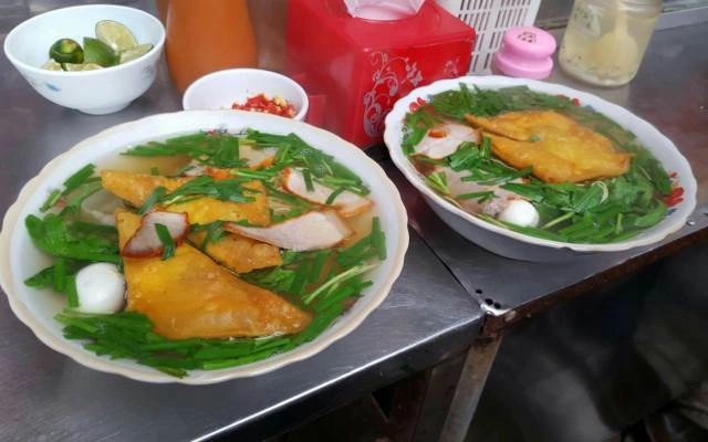 Quán Ăn Mì Vằn Thắn - Lò Đúc