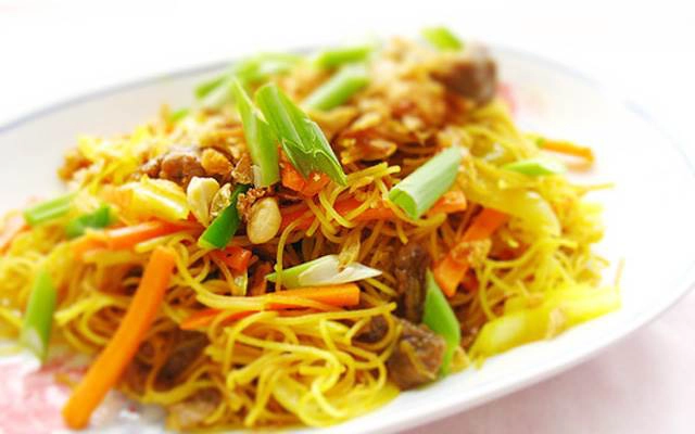 Quán Ăn Mì Nui Xào & Cơm Xào Đêm - Nguyễn Phúc Nguyên