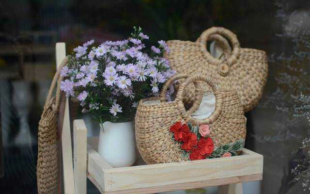Mia's Flower & Art