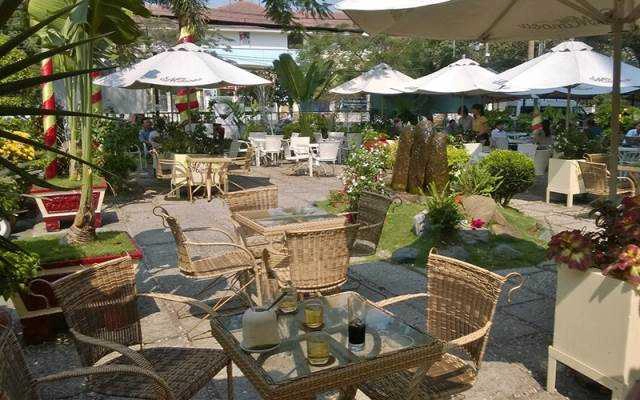 Mimosa Cafe - Lạc Long Quân