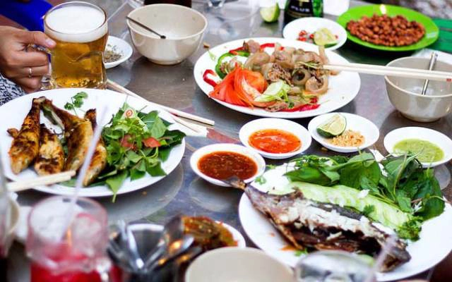 Quán Ăn Minh Châu - Bia Hơi, Cơm & Các Món Nhậu
