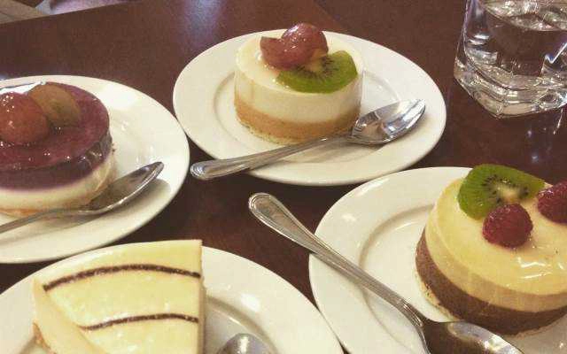 Minh Khải Bakery & Cafe