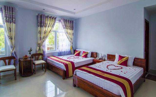 Mon Ami Hotel