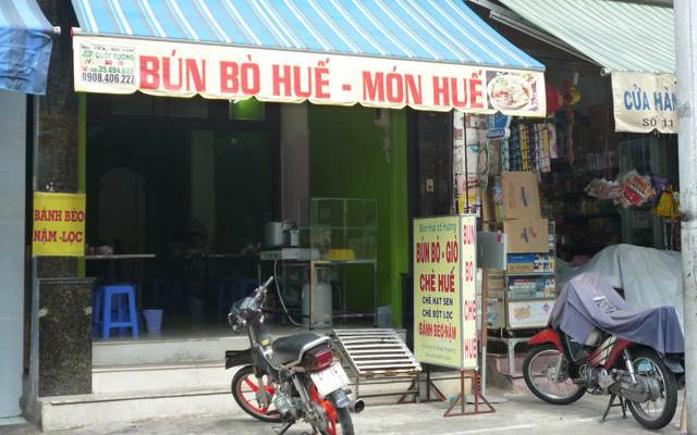 Quán Ăn Cô Hương - Bún Bò & Mứt Huế