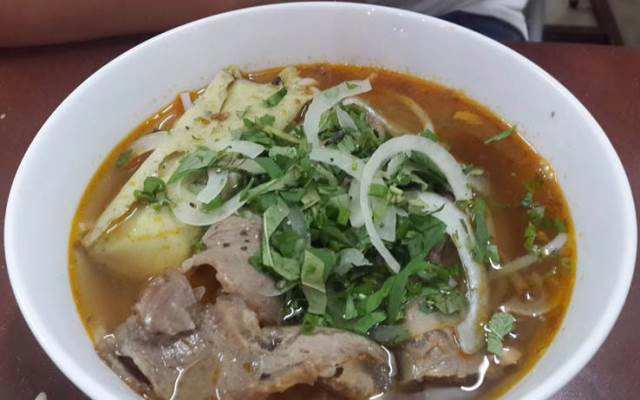 Quán Ăn Món Ngon Huế - Tân Sơn Nhì